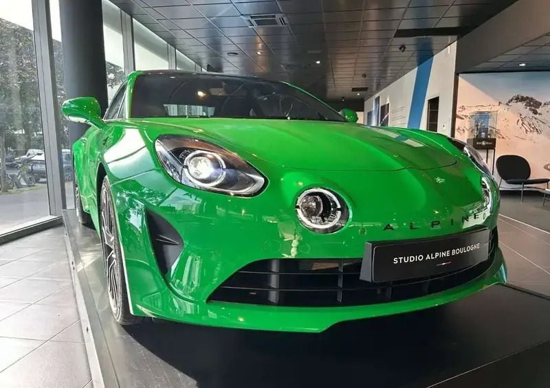 Vert Nouvelle 2024 Alpine A110 SUV | 83 400 € (Prix juste) - Image 1/4
