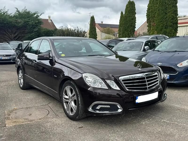 Occasion Mercedes E220 Avantgarde 171 ch (125 kW) 2009 Brun Berline