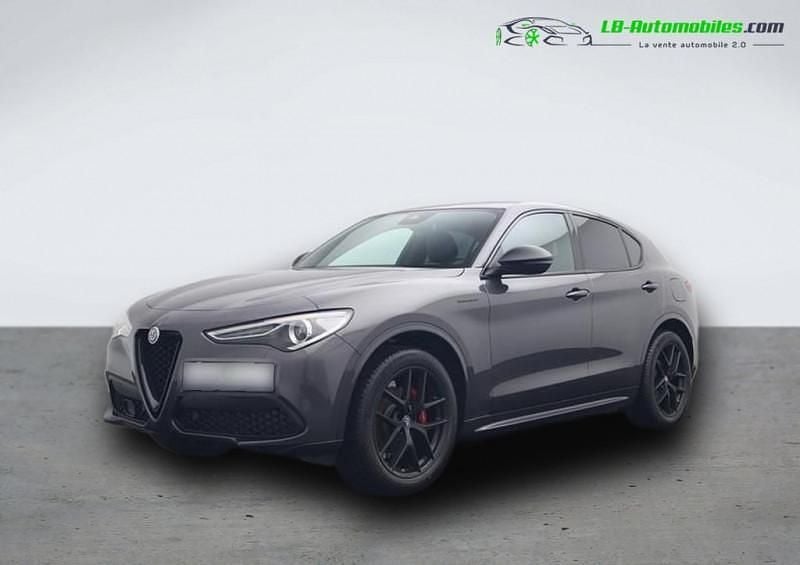Utilisé 2021 Alfa Romeo Stelvio SUV | 41 400 € (Prix assez cher) - Image 1/4