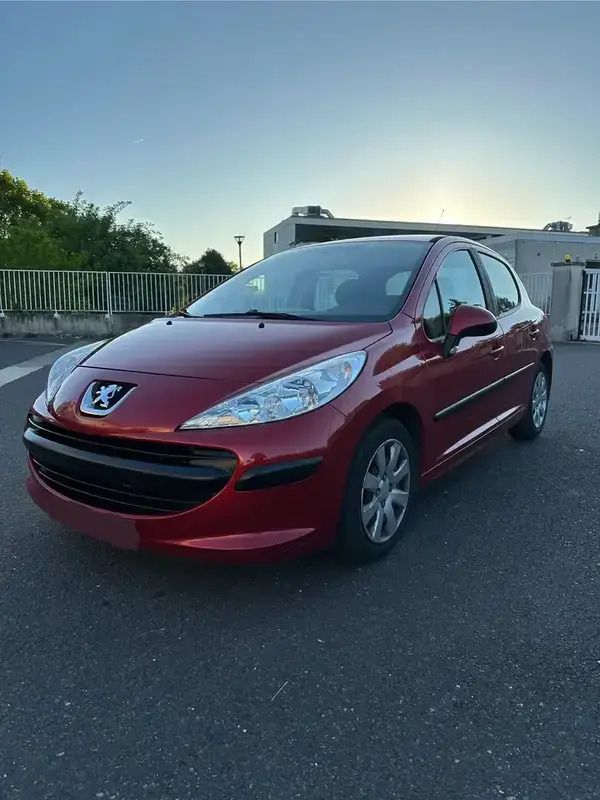 Utilisé 2008 Peugeot 207 Style Berline | 5 190 € (Prix juste) - Image 1/4