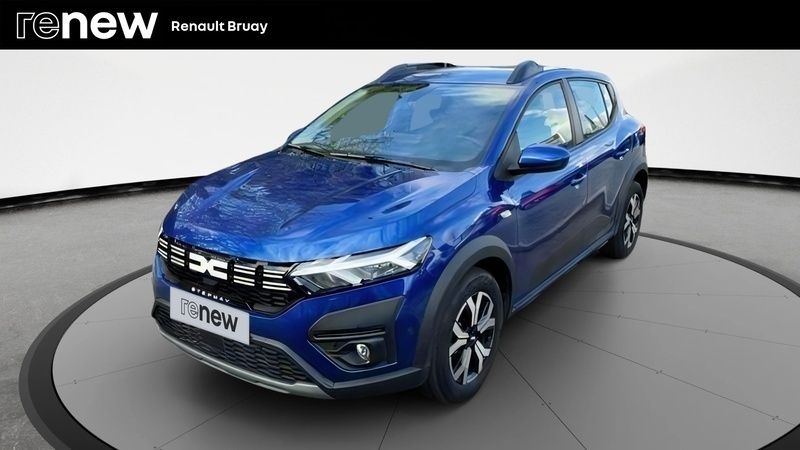 Bleu Utilisé 2024 Dacia Sandero Expression Citadine | 15 990 € (Prix juste) - Image 1/4