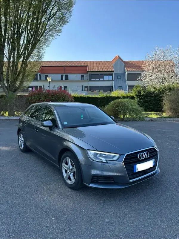 Utilisé 2016 Audi A3 Sportback Ambition Berline | 11 300 € (Bon prix) - Image 1/4
