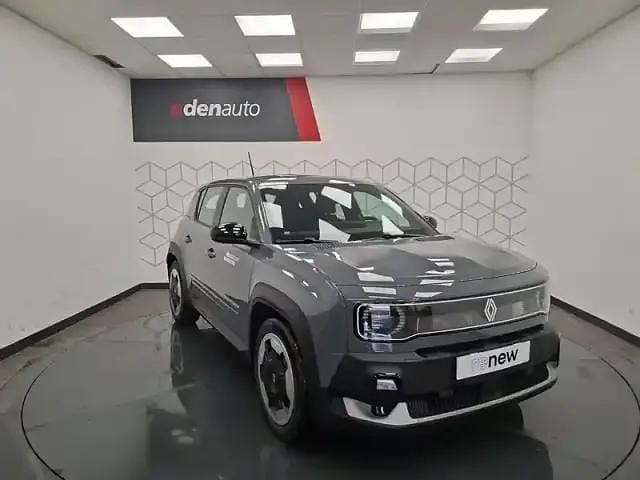 Gris urban Utilisé 2025 Renault 4 E-Tech SUV | 30 000 € - Image 1/4