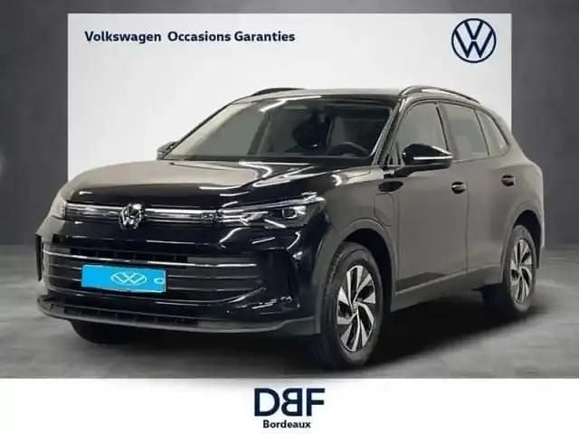 Noir Occasion 2024 VW Tiguan Life SUV | 38 599 € (Super prix) - Image 1/4