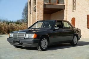 Gris Utilisé 1989 Mercedes 190 Berline | 10 000 € - Image 1/4