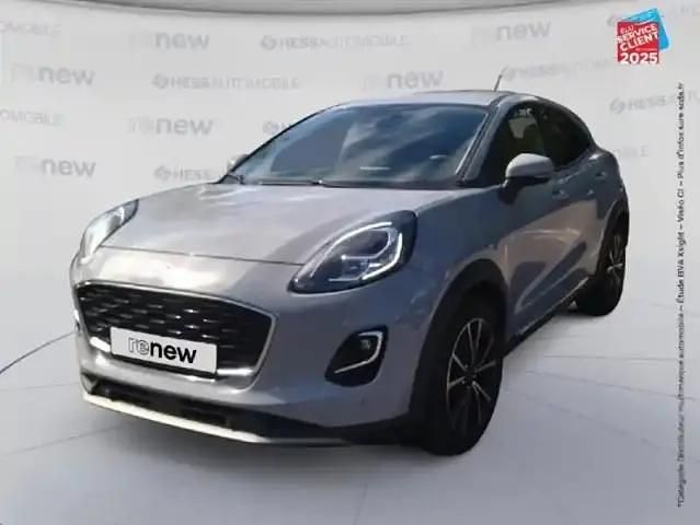 Gris matter métallisée premium Utilisé 2022 Ford Puma Gen-E Titanium SUV | 18 499 € (Prix juste) - Image 1/4