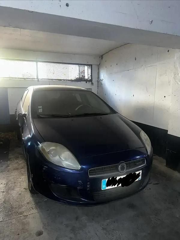 Bleu Utilisé 2008 Fiat Bravo Dynamic Citadine | 800 € - Image 1/4