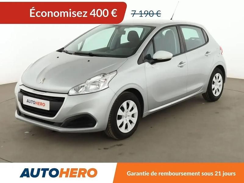 Gris Occasion 2015 Peugeot 208 Citadine | 6 790 € (Prix juste) - Image 1/2