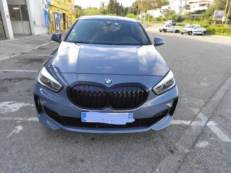 Gris Utilisé 2019 BMW 118 M Sport Citadine | 23 500 € (Prix juste) - Image 1/4