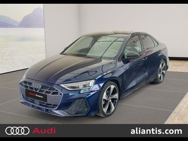 Bleu navarre métallisé Utilisé 2025 Audi A3 S-Line Berline | 44 888 € - Image 1/4