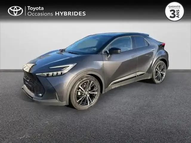 Gris atlas métallisé biton Occasion 2024 Toyota C-HR SUV | 32 990 € (Prix cher) - Image 1/4