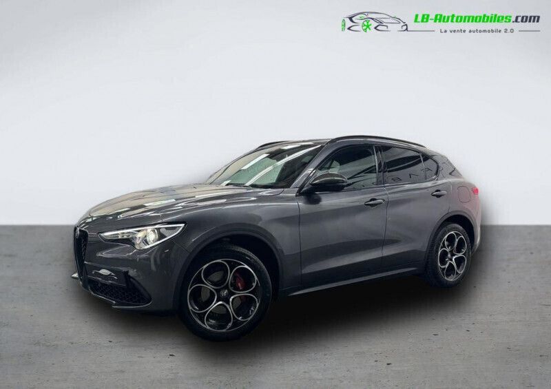 Utilisé 2018 Alfa Romeo Stelvio SUV | 33 200 € (Prix assez cher) - Image 1/4