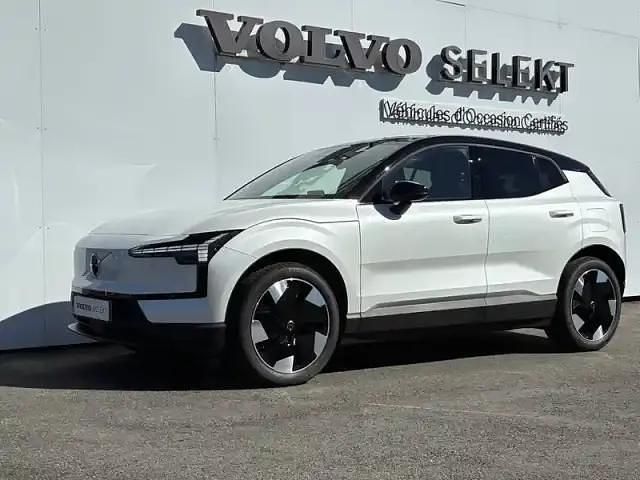 Blanc Occasion 2025 Volvo EX30 Plus SUV | 38 900 € (Bon prix) - Image 1/4