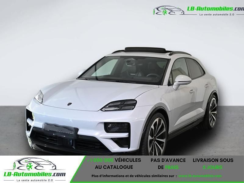 Utilisé 2025 Porsche Macan Turbo SUV | 127 100 € - Image 1/4