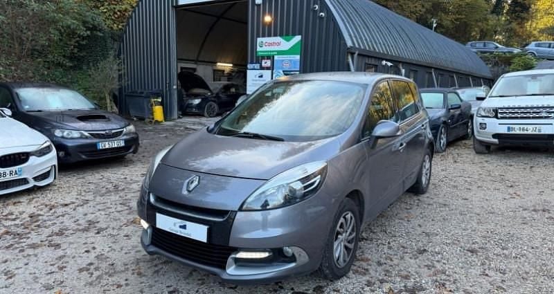 Gris Utilisé 2012 Renault Scénic III Dynamique Monospace | 9 000 € (Prix juste) - Image 1/4