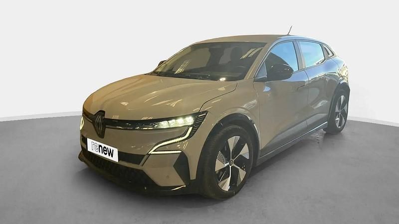 Gris Occasion 2022 Renault Mégane Equilibre Berline | 21 990 € (Prix juste) - Image 1/4