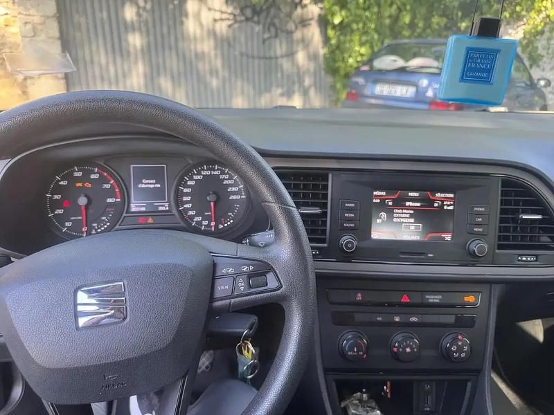 Utilisé 2018 Seat Leon Berline | 6 000 € (Bon prix) - Image 1/4