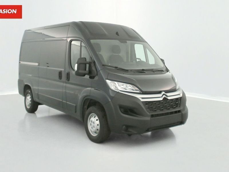 Gris Utilisé 2023 Citroën Jumper Monospace | 34 200 € - Image 1/4