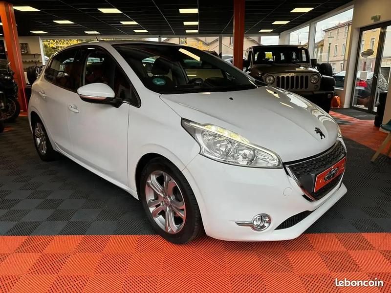 Occasion 2013 Peugeot 208 Active Citadine | 6 990 € (Prix juste) - Image 1/4