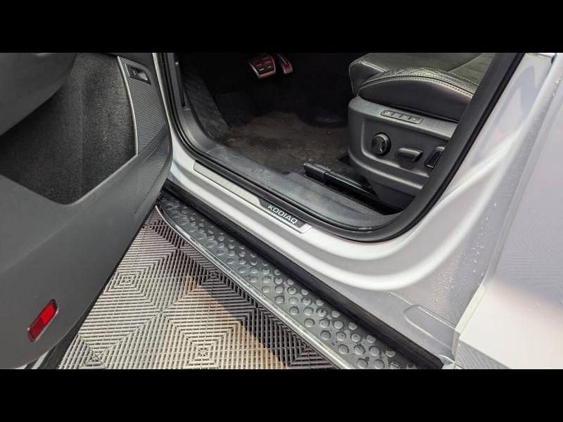 Image 2/4