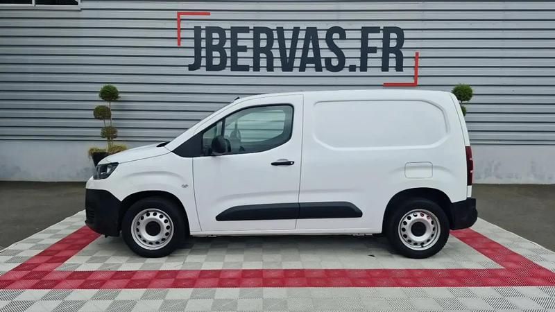 Blanc Utilisé 2020 Citroën Berlingo PureTech Monospace | 12 999 € - Image 1/4