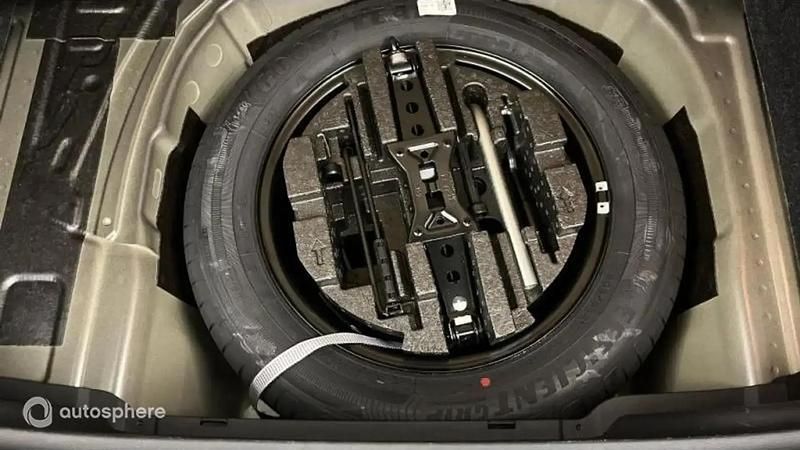 Image 2/4