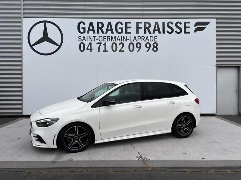 Blanc Utilisé 2019 Mercedes B200 AMG line Monospace | 24 900 € (Prix assez cher) - Image 1/4