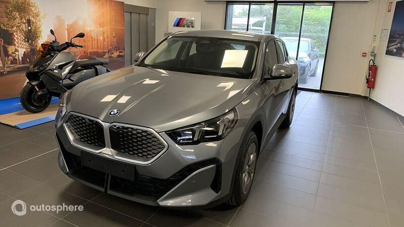 Noir Nouvelle 2025 BMW iX2 M Sport SUV | 43 890 € (Super prix) - Image 1/4
