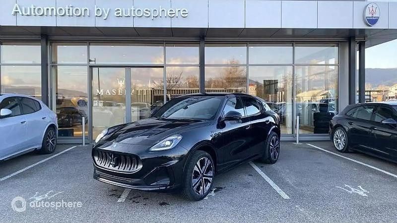 Peinture métallique nero tempesta Utilisé 2025 Maserati Grecale Folgore SUV | 91 990 € - Image 1/4