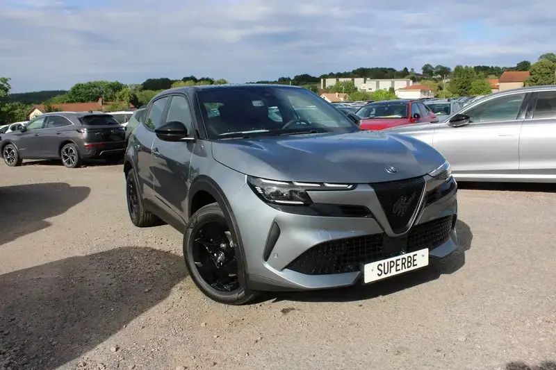 Gris Nouvelle 2025 Alfa Romeo Junior SUV | 29 800 € (Bon prix) - Image 1/4