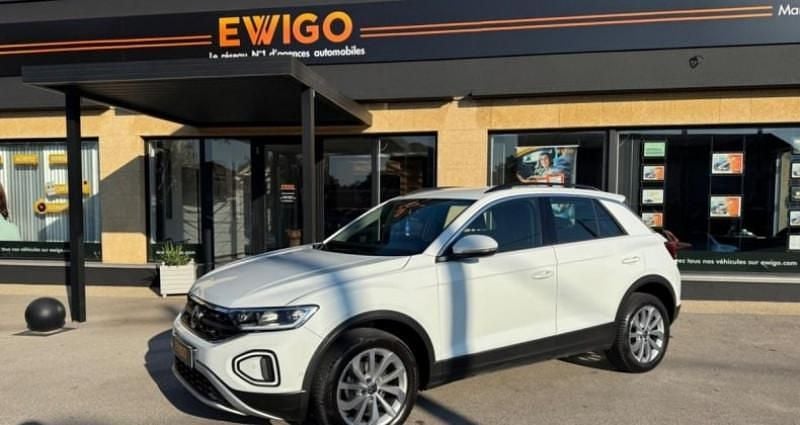 Blanc Utilisé 2023 VW T-Roc Life SUV | 21 990 € (Bon prix) - Image 1/4