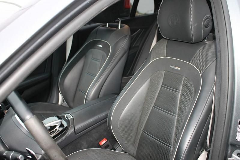Image 3/4