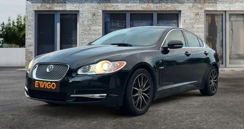 Noir Utilisé 2010 Jaguar XF Premium Luxury Berline | 11 990 € - Image 1/4
