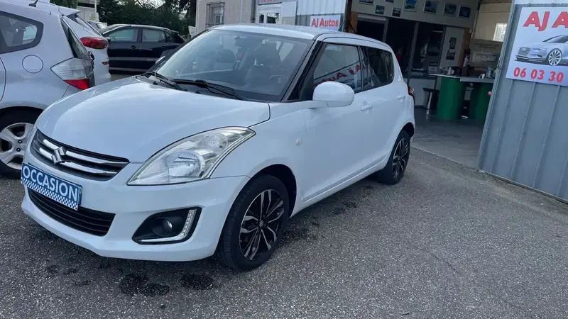 Blanc Utilisé 2015 Suzuki Swift Berline | 8 990 € (Prix juste) - Image 1/4