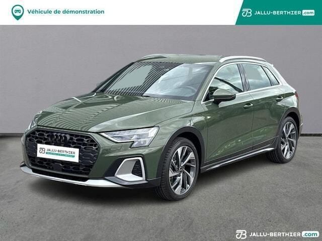 Vert district métallisé Nouvelle 2025 Audi A3 e-tron Design Citadine | 52 990 € (Prix assez cher) - Image 1/4