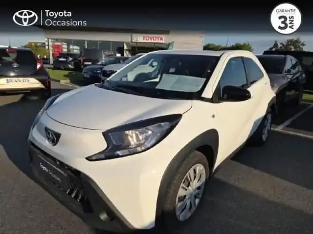 Blanc Utilisé 2022 Toyota Aygo X SUV | 15 490 € - Image 1/4