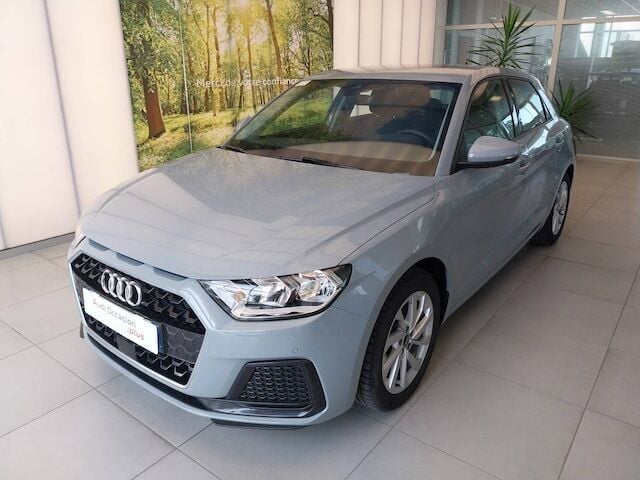 Gris flèche nacré Utilisé 2022 Audi A1 Sportback Design Citadine | 23 990 € (Prix juste) - Image 1/4