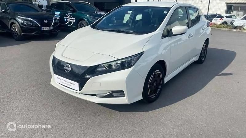 Blanc Utilisé 2022 Nissan Leaf Acenta Citadine | 14 499 € (Prix juste) - Image 1/4
