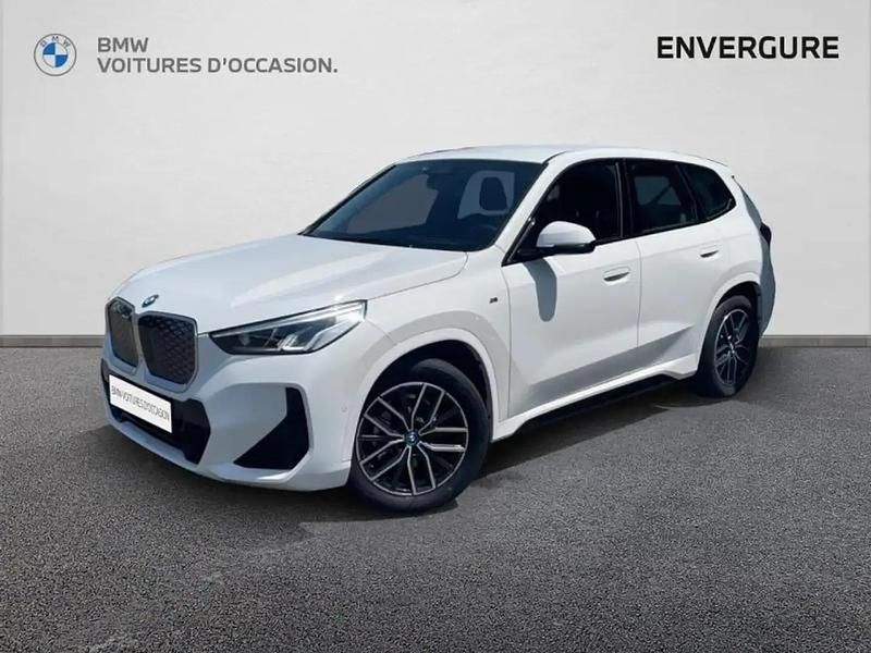 Blanc Utilisé 2024 BMW iX1 M Sport SUV | 39 870 € - Image 1/4