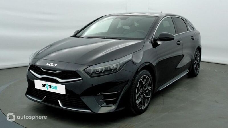 Gris Nouvelle 2024 Kia ProCeed GT-Line Citadine | 31 980 € (Prix juste) - Image 1/4