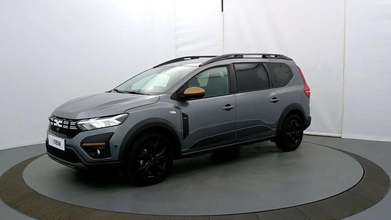 Gris Nouvelle 2025 Dacia Jogger Extreme Monospace | 27 490 € - Image 1/4