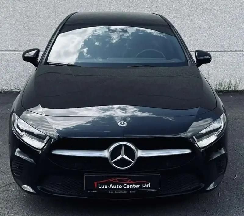 Noir Utilisé 2019 Mercedes A180 Business Berline | 18 900 € (Super prix) - Image 1/4