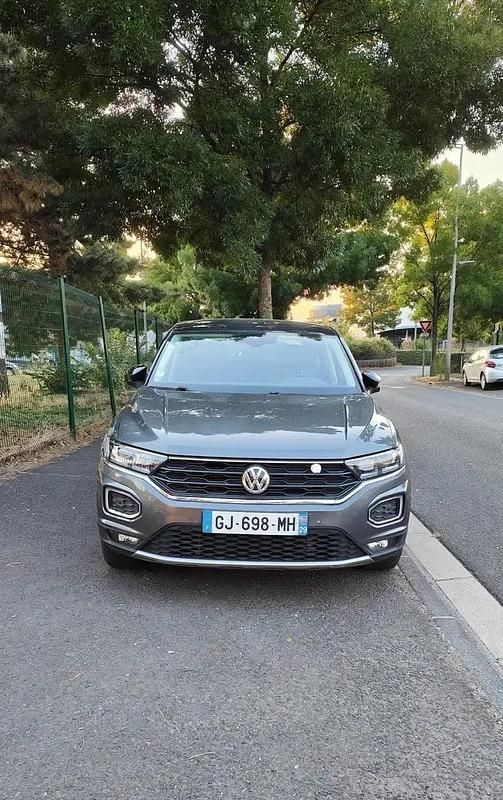 Gris Utilisé 2020 VW T-Roc LOUNGE SUV | 23 960 € (Prix juste) - Image 1/4