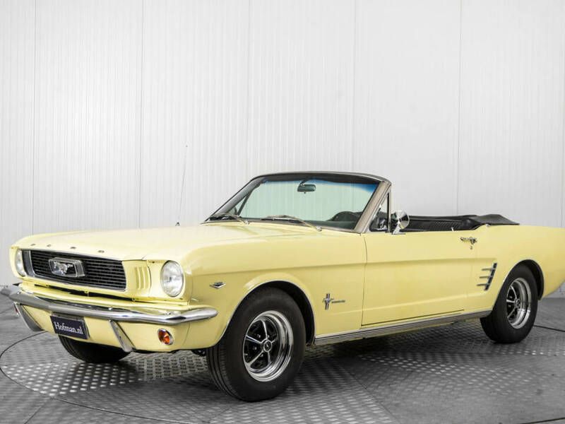 Jaune Utilisé 1966 Ford Mustang Cabriolet | 49 900 € - Image 1/4