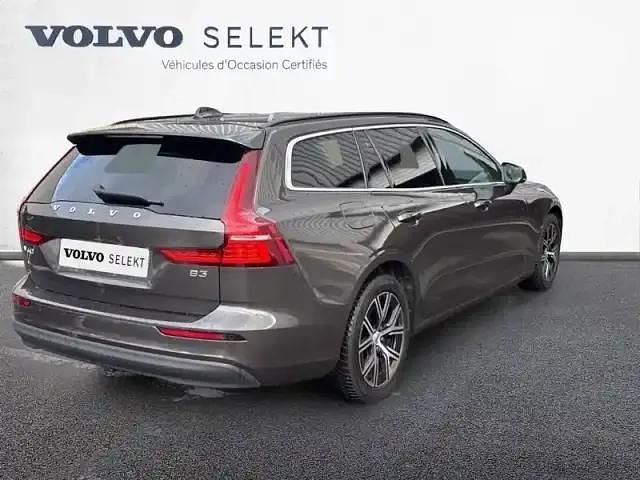 Occasion Volvo V60 163 ch (119 kW) 2024 Gris platinium metallisé Break