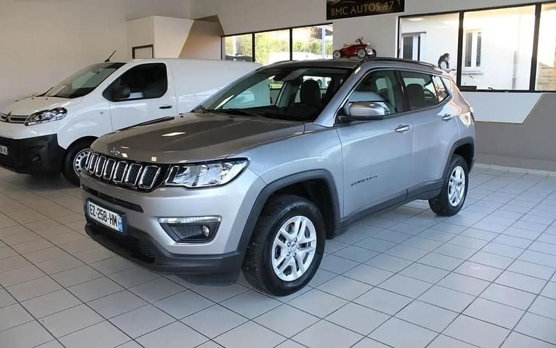 Gris Occasion 2018 Jeep Compass Longitude SUV | 15 800 € (Bon prix) - Image 1/4