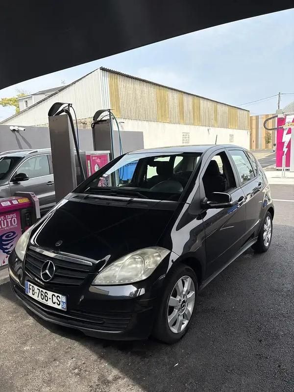Utilisé 2009 Mercedes A160 Classic Berline | 2 999 € - Image 1/4