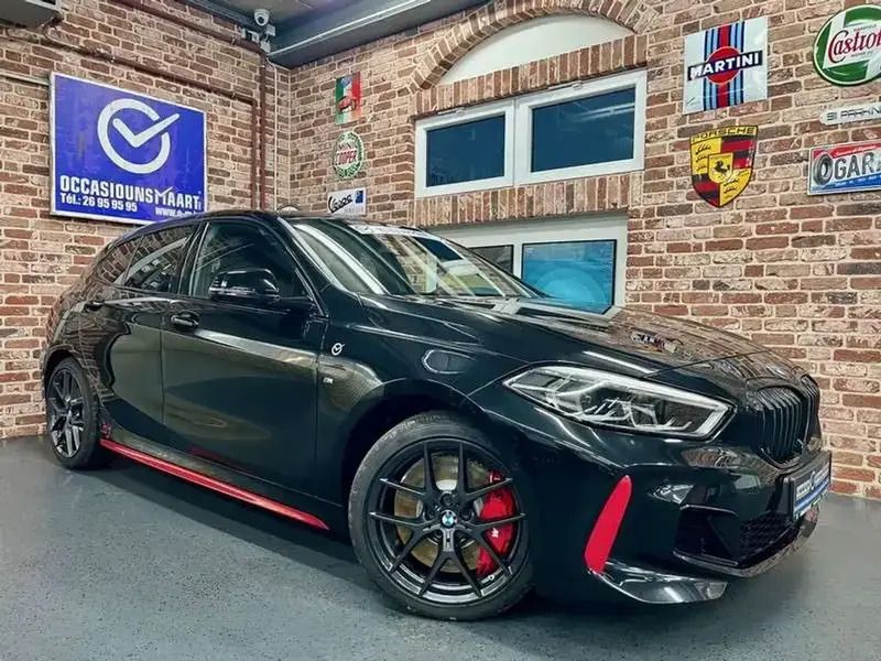 Noir Utilisé 2024 BMW 128 M Sport Berline | 40 994 € (Prix juste) - Image 1/4