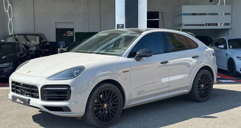 Utilisé 2023 Porsche Cayenne Platinum Edition SUV | 86 990 € (Prix juste) - Image 1/4