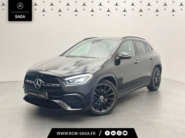 Noir Utilisé 2022 Mercedes GLA200 AMG line SUV | 40 500 € (Prix juste) - Image 1/4